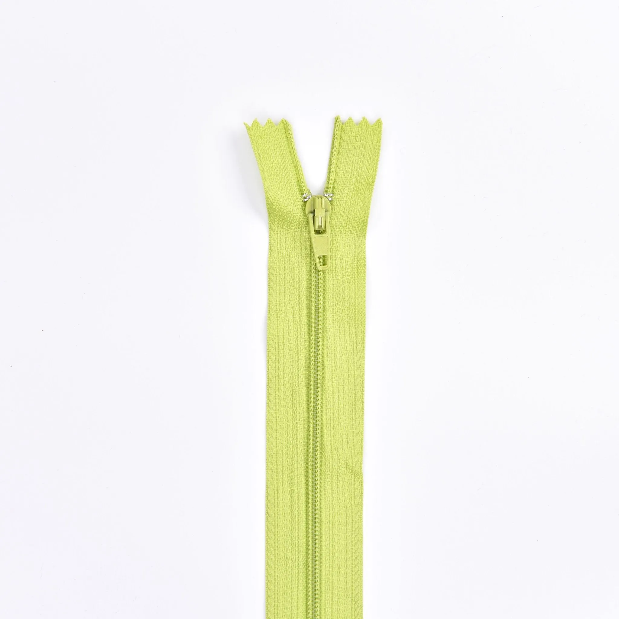 Multi Purpose Zippers 20 cm Close End