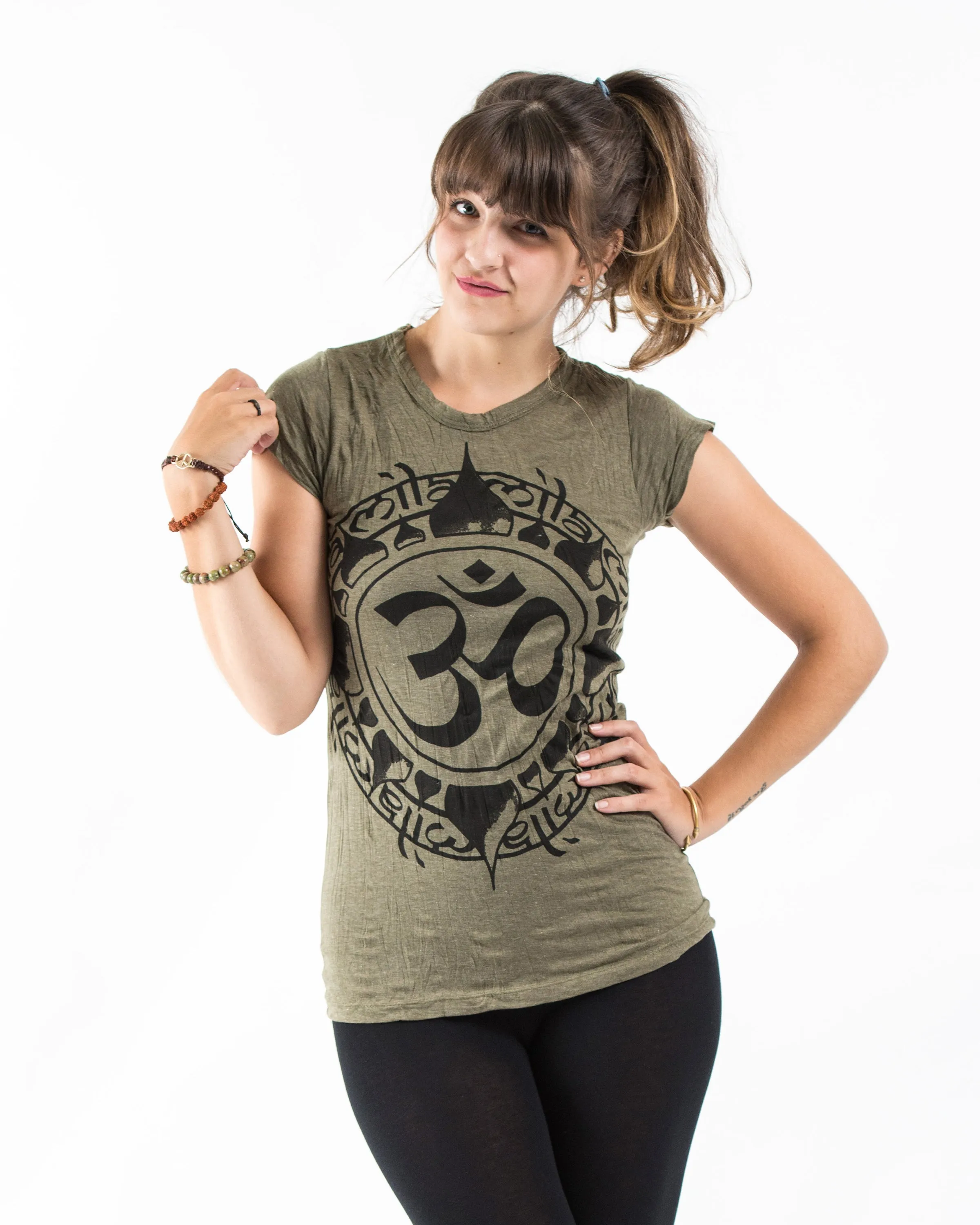 Womens Infinitee Om T-Shirt in Green