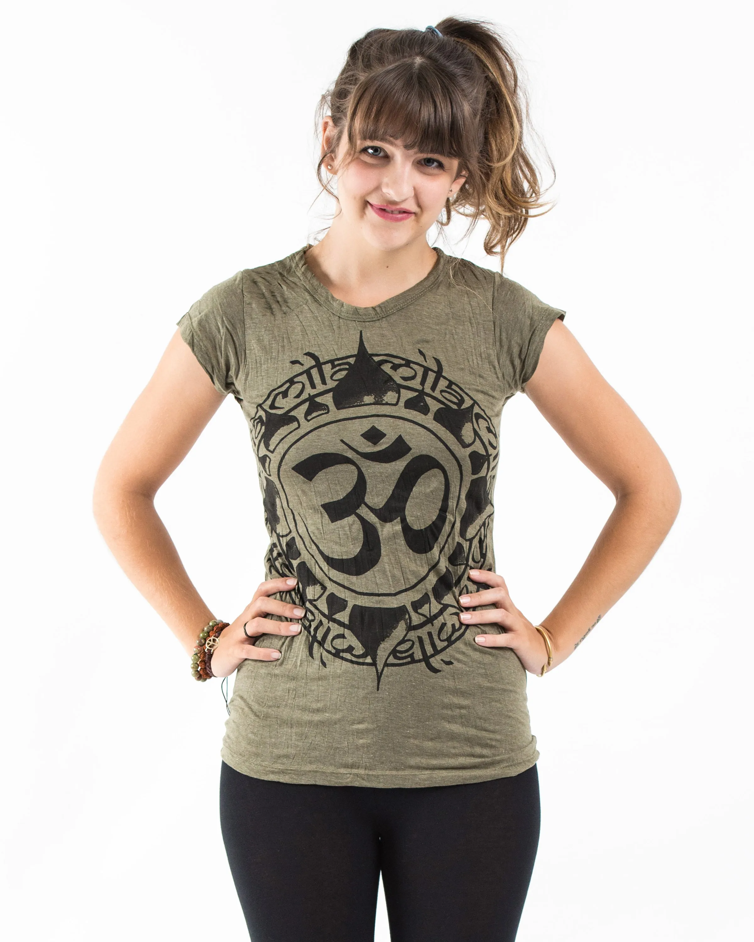 Womens Infinitee Om T-Shirt in Green